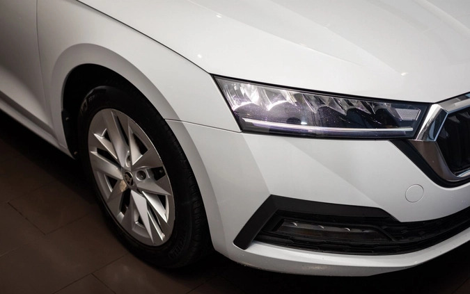 Skoda Octavia cena 86900 przebieg: 84875, rok produkcji 2020 z Łódź małe 781